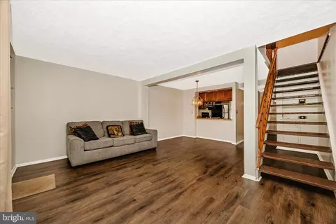 Living - 5802 Drawbridge Ct, Frederick, MD 21703 photo 6 of 9