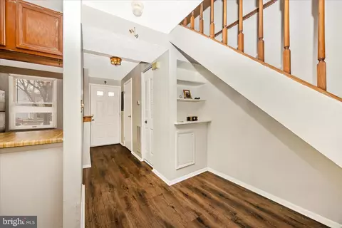 Entry Way - 5802 Drawbridge Ct, Frederick, MD 21703 photo 1 of 6