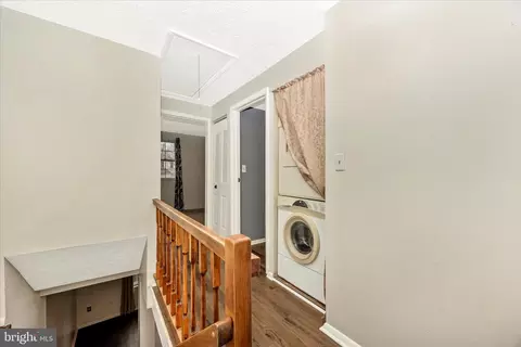 Entry Way - 5802 Drawbridge Ct, Frederick, MD 21703 photo 6 of 6