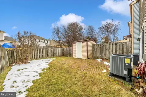 Exterior - 5802 Drawbridge Ct, Frederick, MD 21703 photo 8 of 10