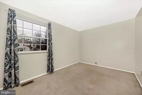 Bedroom - 5802 Drawbridge Ct, Frederick, MD 21703 photo 10 of 10