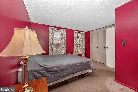 Bedroom - 5802 Drawbridge Ct, Frederick, MD 21703 photo 6 of 10