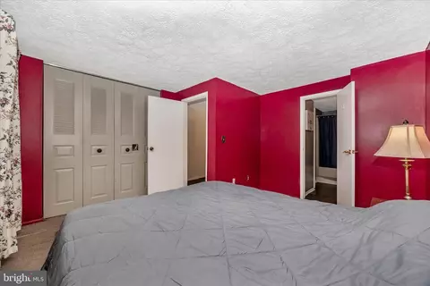 Bedroom - 5802 Drawbridge Ct, Frederick, MD 21703 photo 3 of 10