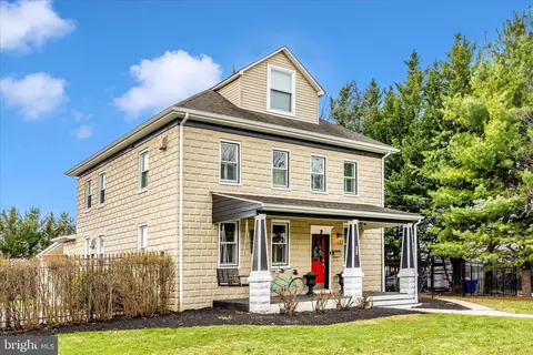 Exterior - 2 E 14th St, Frederick, MD 21701 photo 11 of 12
