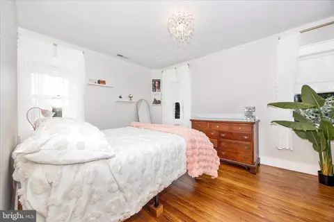 Bedroom - 2 E 14th St, Frederick, MD 21701 photo 4 of 9