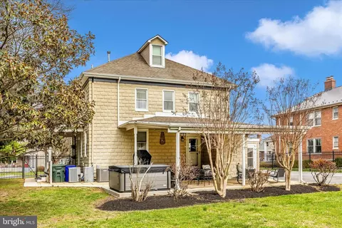 Exterior - 2 E 14th St, Frederick, MD 21701 photo 4 of 12