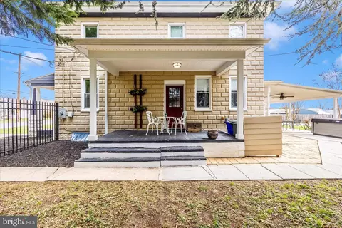 Exterior - 2 E 14th St, Frederick, MD 21701 photo 7 of 12