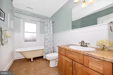 Bath - 2 E 14th St, Frederick, MD 21701 photo 3 of 3