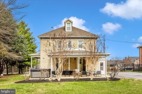 Exterior - 2 E 14th St, Frederick, MD 21701 photo 3 of 12