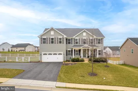 13621 Primavera Dr, Mount Airy, MD 21771