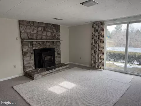 Living - 7321 Parkview Dr, Frederick, MD 21702 photo 2 of 3