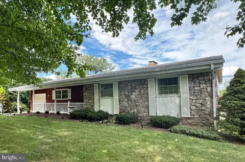 7321 Parkview Dr, Frederick, MD 21702