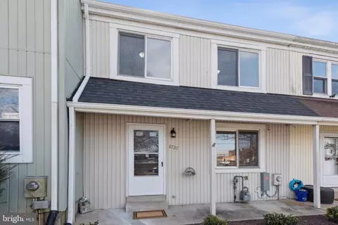 8737 Inquiry Ct, Walkersville, MD 21793