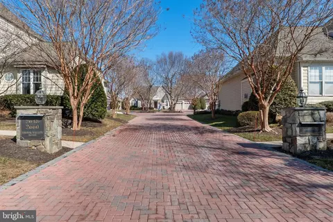 Exterior - 2656 Brook Valley Rd, Frederick, MD 21701 photo 5 of 10