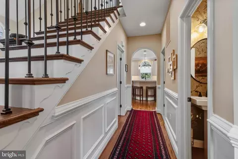 Entry Way - 2656 Brook Valley Rd, Frederick, MD 21701 photo 5 of 16