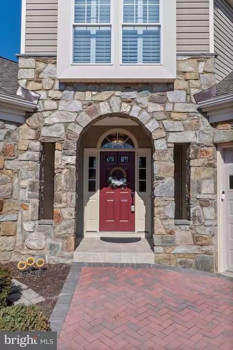 Exterior - 2656 Brook Valley Rd, Frederick, MD 21701 photo 1 of 10