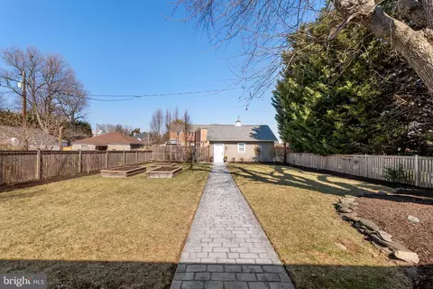 Exterior - 11 14th St E, Frederick, MD 21701 photo 16 of 32
