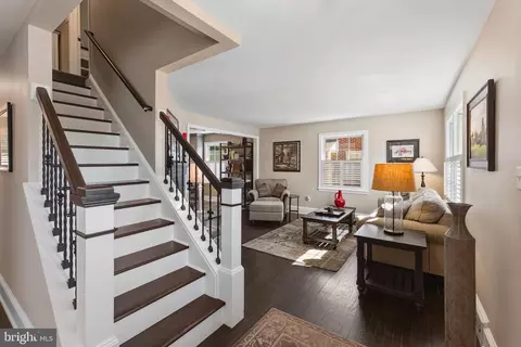 Entry Way - 11 14th St E, Frederick, MD 21701 photo 5 of 10