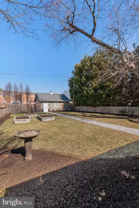 Exterior - 11 14th St E, Frederick, MD 21701 photo 24 of 32