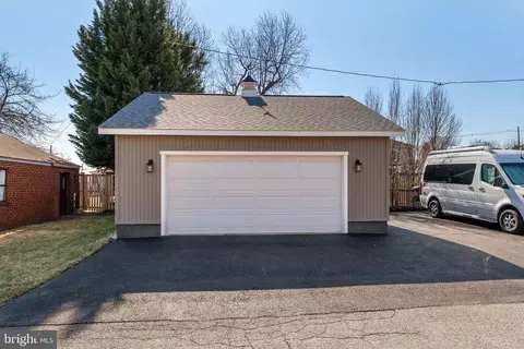 Exterior - 11 14th St E, Frederick, MD 21701 photo 23 of 32