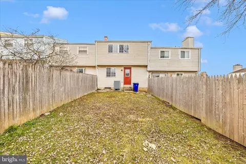 Exterior - 1703 Heather Ln, Frederick, MD 21702 photo 6 of 14