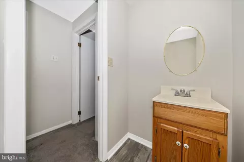 Entry Way - 1703 Heather Ln, Frederick, MD 21702 photo 5 of 5
