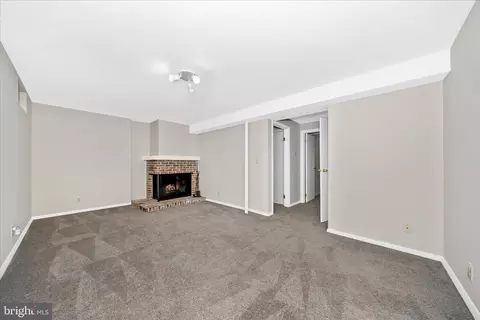 Living - 1703 Heather Ln, Frederick, MD 21702 photo 4 of 5