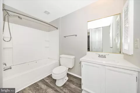 Bath - 1703 Heather Ln, Frederick, MD 21702 photo 2 of 2