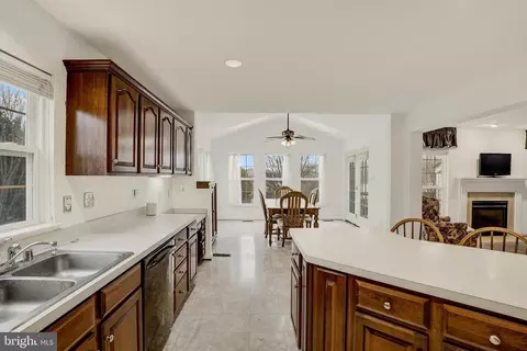 Kitchen - 4812 Bennington Pl E, Jefferson, MD 21755 photo 3 of 3