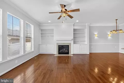 Living - 3046 Palatine Dr, Frederick, MD 21701 photo 5 of 5