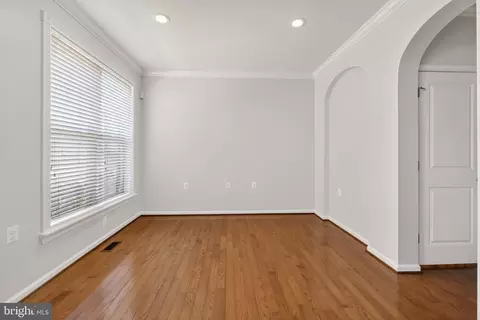 Living - 3046 Palatine Dr, Frederick, MD 21701 photo 3 of 5