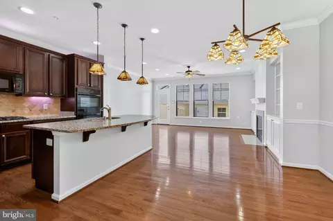 Living - 3046 Palatine Dr, Frederick, MD 21701 photo 2 of 5