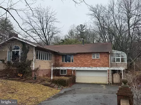 Exterior - 7907 Dance Hall Rd, Frederick, MD 21701 photo 3 of 12
