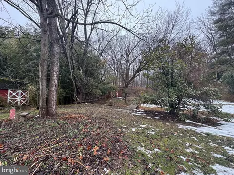 Exterior - 7907 Dance Hall Rd, Frederick, MD 21701 photo 5 of 12