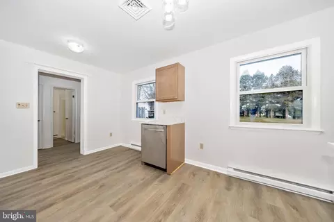 Entry Way - 3648 Lander Rd, Jefferson, MD 21755 photo 3 of 8