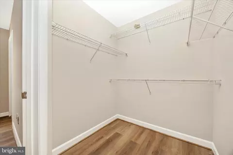 Entry Way - 1101 Spring Run Ct, Frederick, MD 21702 photo 5 of 7