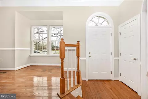 Entry Way - 1101 Spring Run Ct, Frederick, MD 21702 photo 2 of 7