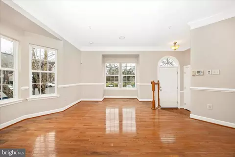 Living - 1101 Spring Run Ct, Frederick, MD 21702 photo 3 of 8