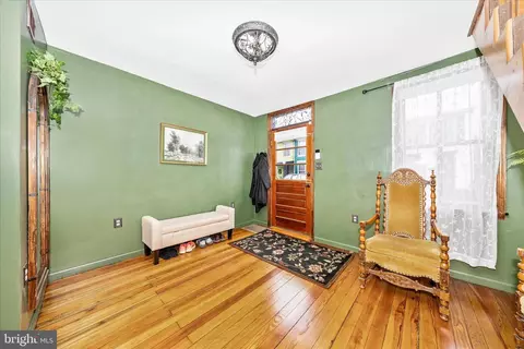 Entry Way - 108 Water St, Frederick, MD 21701 photo 5 of 10