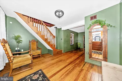 Entry Way - 108 Water St, Frederick, MD 21701 photo 2 of 10