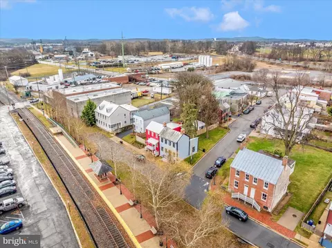 View/Area - 108 Water St, Frederick, MD 21701 photo 2 of 7