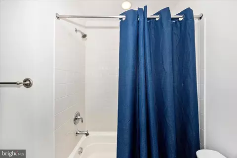 Bath - 1310 Marsalis Pl, Frederick, MD 21702 photo 3 of 4