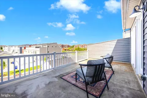 Exterior - 1310 Marsalis Pl, Frederick, MD 21702 photo 4 of 13