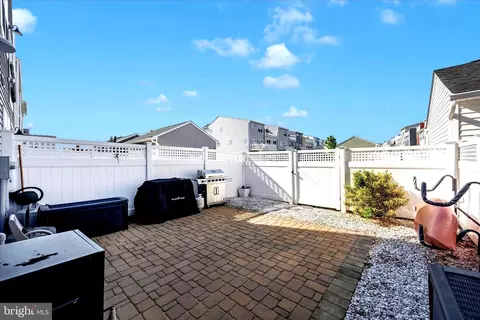 Exterior - 1310 Marsalis Pl, Frederick, MD 21702 photo 7 of 13