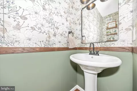 Bath - 2033 Burnside Dr, Frederick, MD 21702 photo 1 of 5
