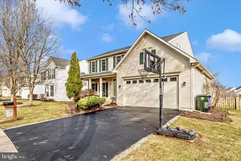 Exterior - 2033 Burnside Dr, Frederick, MD 21702 photo 3 of 13