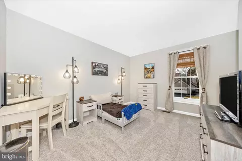 Bedroom - 2033 Burnside Dr, Frederick, MD 21702 photo 5 of 7