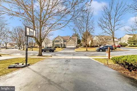 Exterior - 2033 Burnside Dr, Frederick, MD 21702 photo 6 of 13