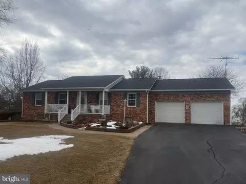 11806 Hunt Club Rd, Thurmont, MD 21788