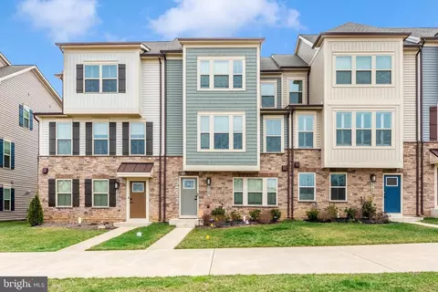 3727 Stone Barn Dr, Frederick, MD 21704